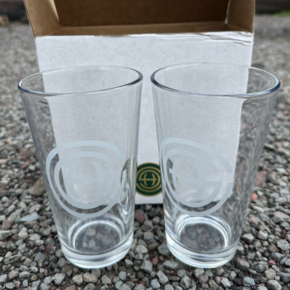 Brand New Set of 2 Huntsville Golf Club Engraved - 16 Ounce Glass Pint Tumblers